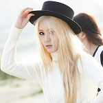 Blonde krystal